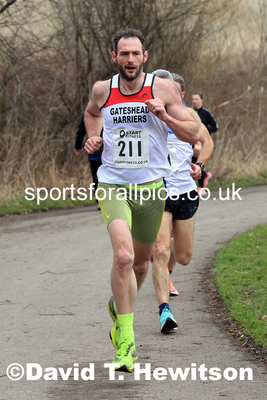 Senior men and veteran men over-40s NECAA Road Relay Champs., Hetton Lyons Park, Hetton le Hole, County Durham. Photo: David T. Hewitson/Sports for All Pics